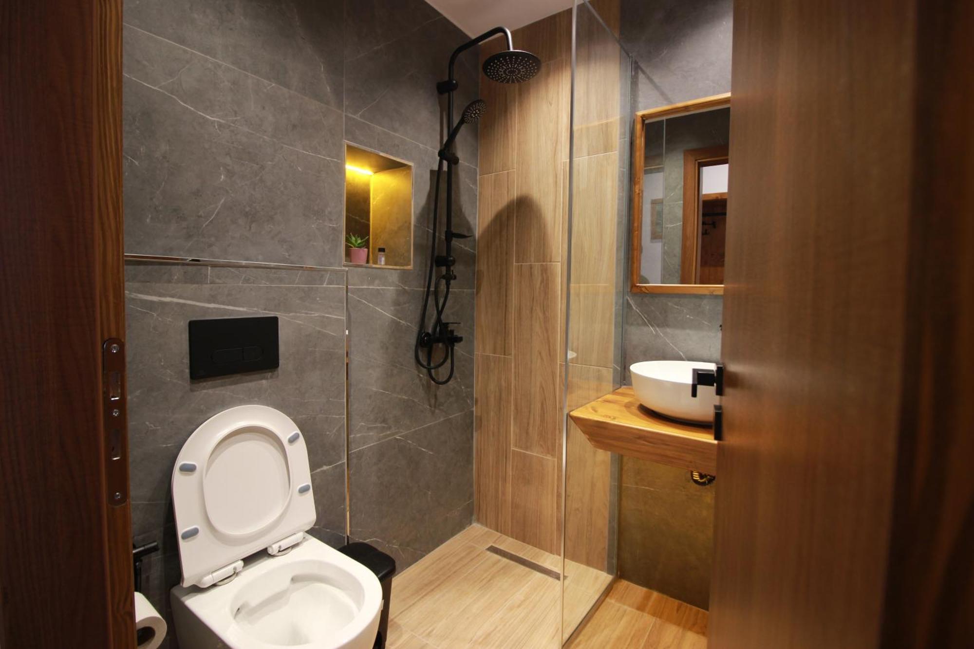 Grey Stone Hotel Gjirokaster Ngoại thất bức ảnh