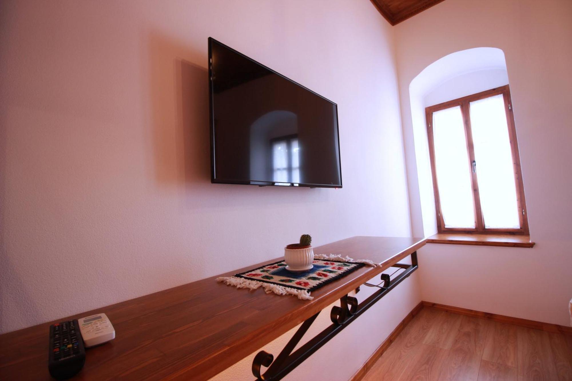 Grey Stone Hotel Gjirokaster Ngoại thất bức ảnh